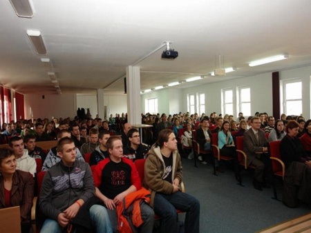 Profesor Marian Noga gościem specjalnym w PWSZ w Nysie - wykład pt. Rola Rady Polityki Pieniężnej w ograniczaniu skutków kryzysu gospodarczego.